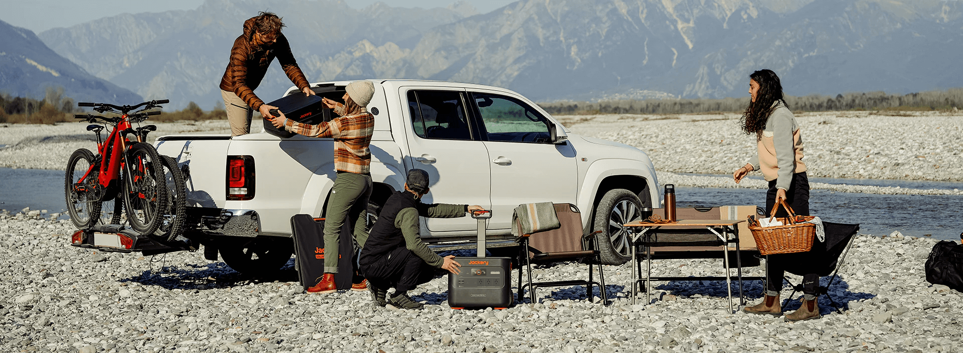 Jackery_Explorer_2000_Plus-10