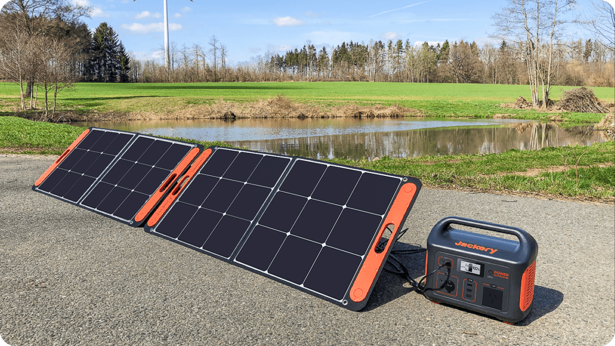 Jackery_SolarSaga_100W-8_PC