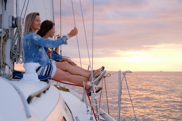Solar Generator for Lithium Boat Batteries