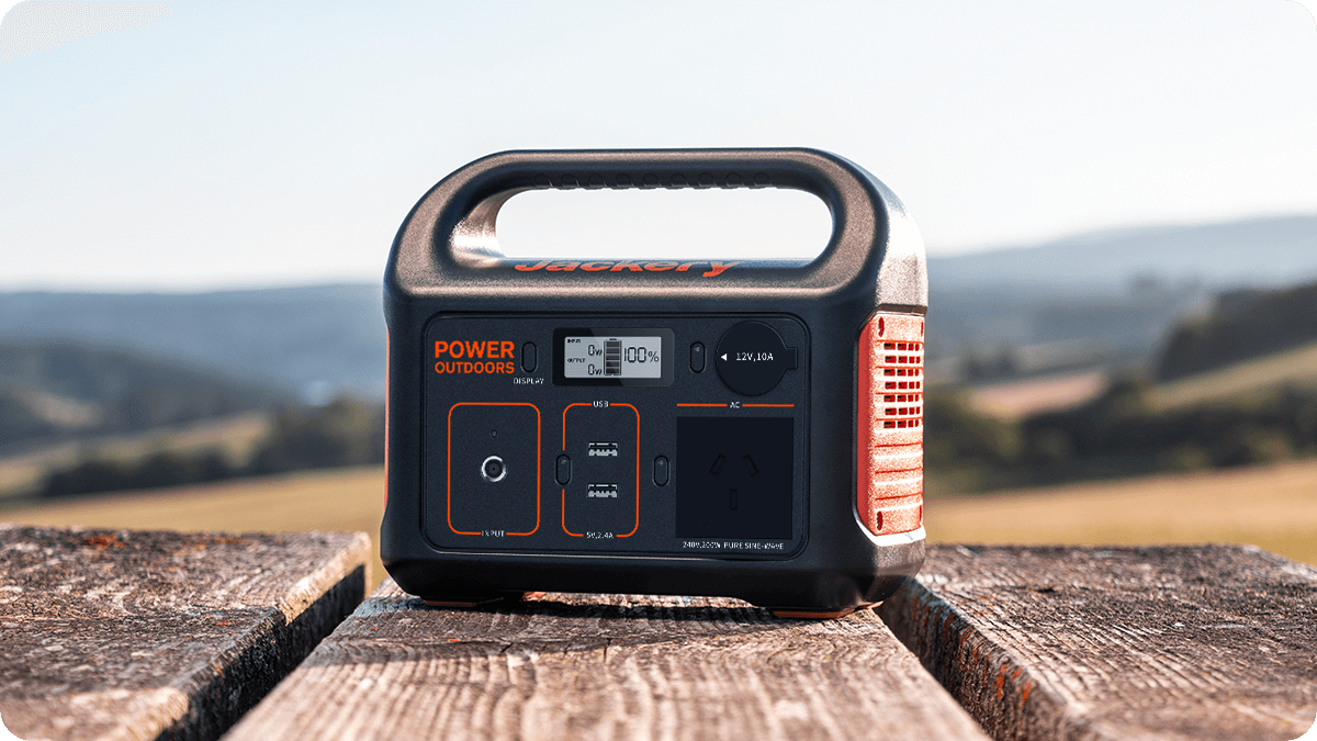 Jackery_Explorer_240-11_PC